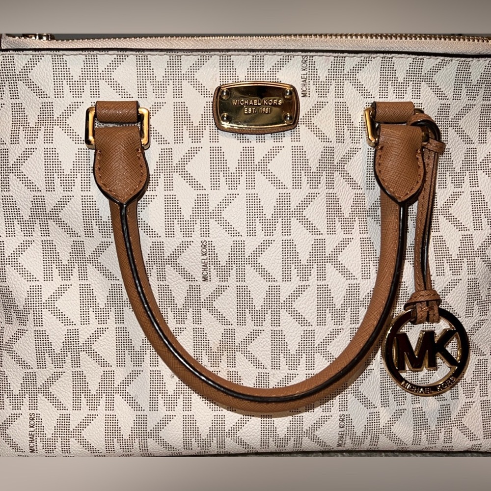 Michael Kors purse